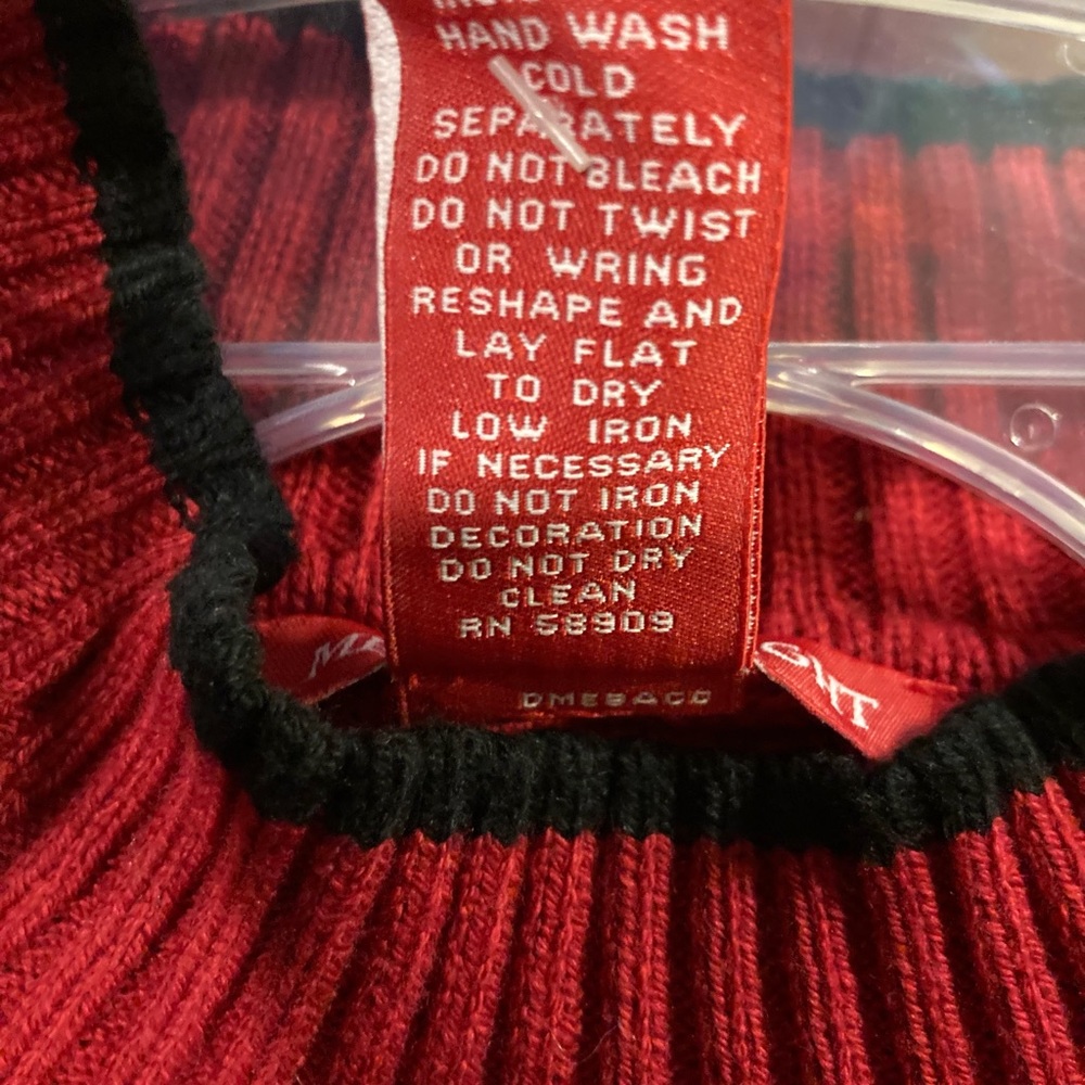 NWT Vintage Merry and Bright Red Christmas Sweater With Black Trim Size Large - Picture 14 of 16